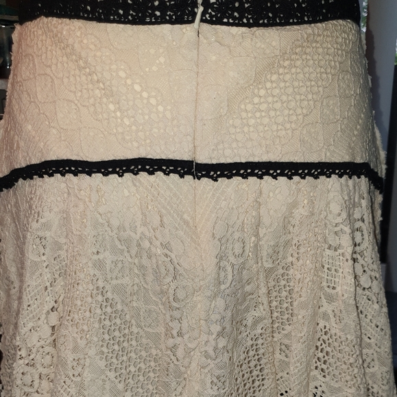 🎀Free People Beautiful Lace Skirt🎀 - Picture 2 of 6